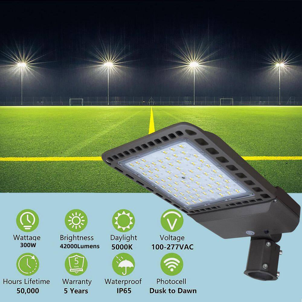 1500-Watt Equivalent Integrated LED Bronze Parking Lot Light with Photocell Slip Fitter, 39000 Lumens, 5000K